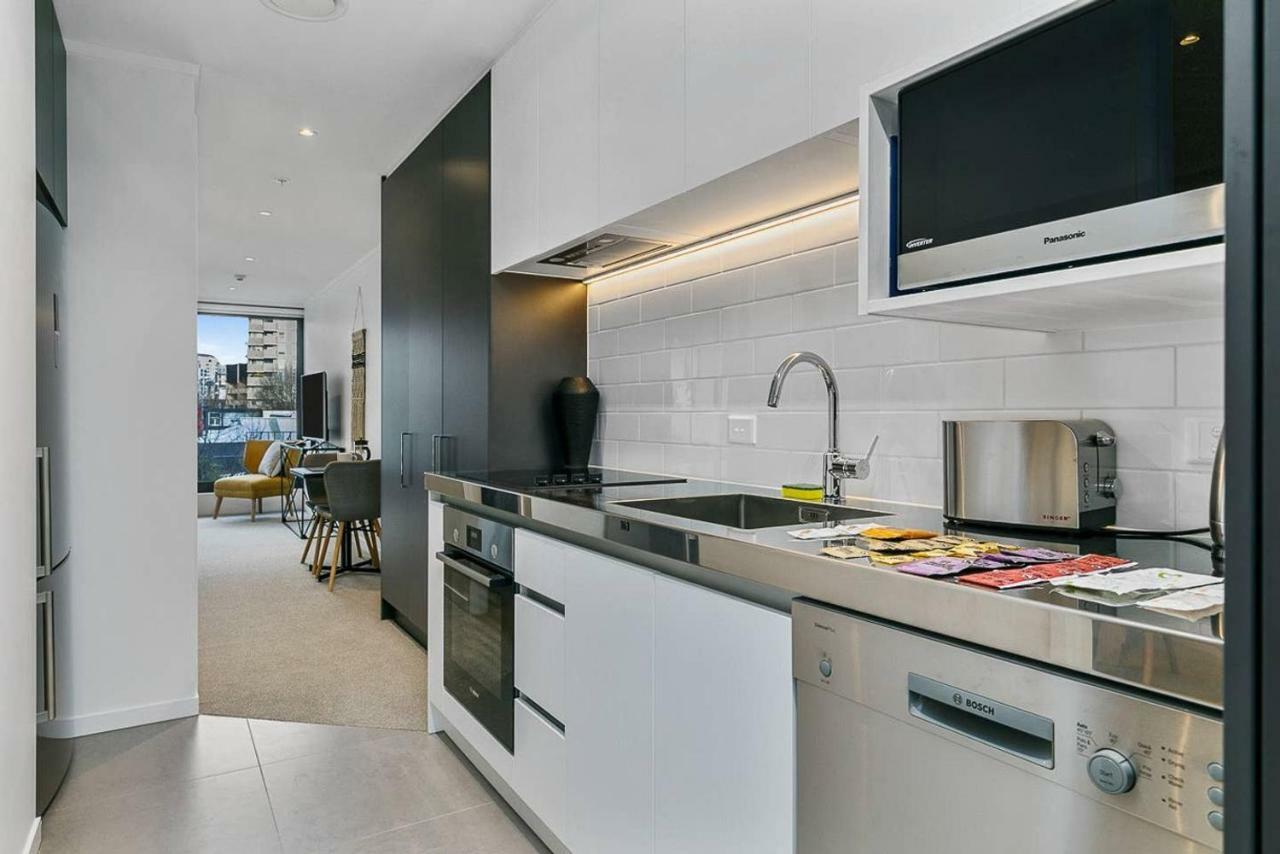 Beautifully Modern Brand New Central Apartment オークランド エクステリア 写真