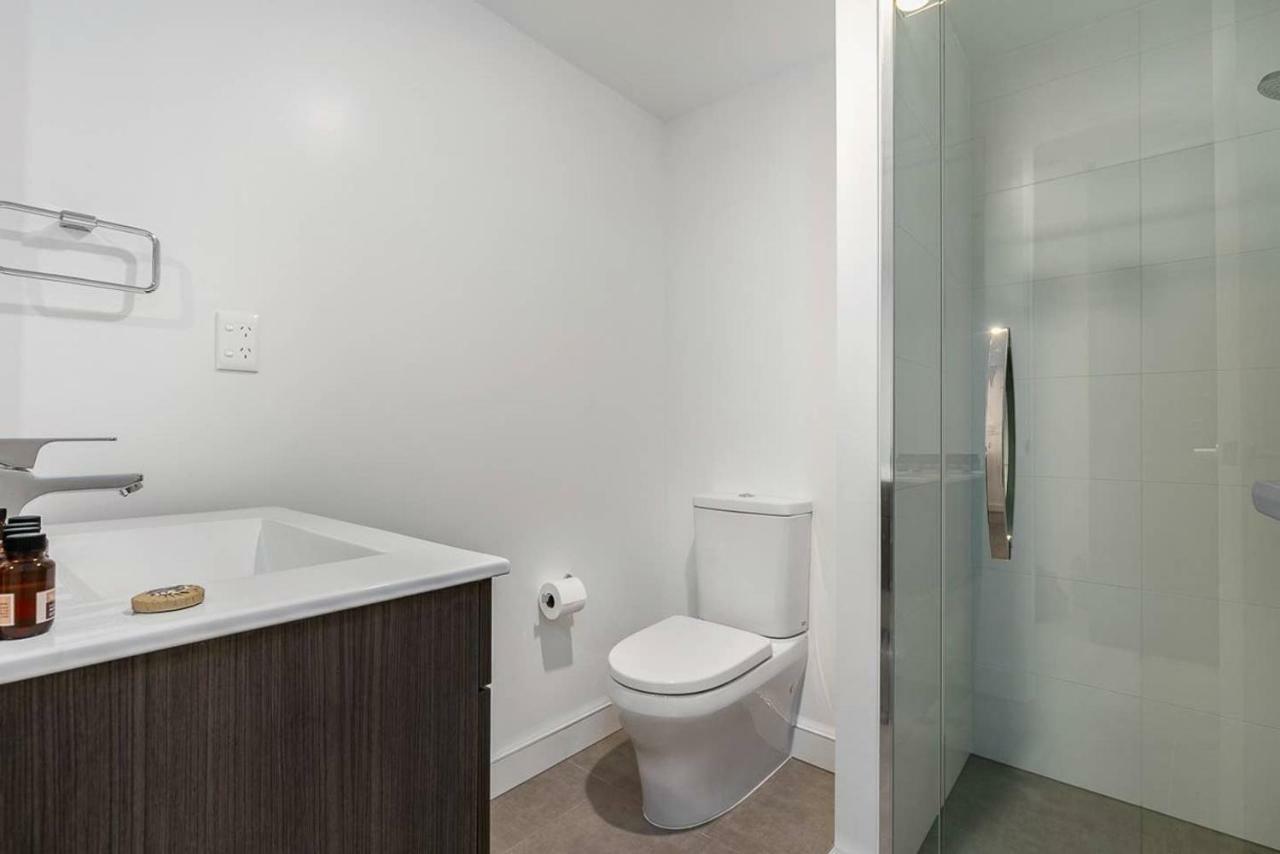 Beautifully Modern Brand New Central Apartment オークランド エクステリア 写真